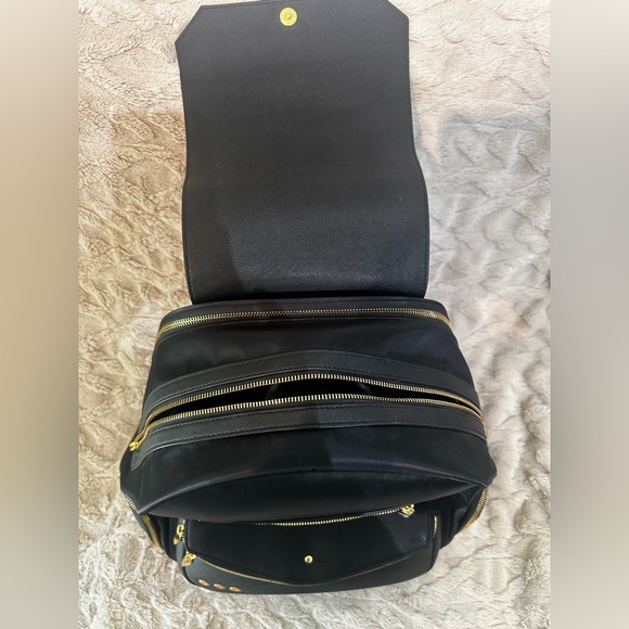 Lux & Nyx THE ZOE 15” LAPTOP BACKPACK black with gold hardware - Picture 10 of 15